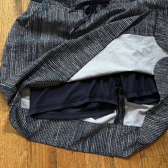 Athleta Midtown Golf Skort Skirt Pockets Athletic Performance Size 4 - Picture 5 of 5